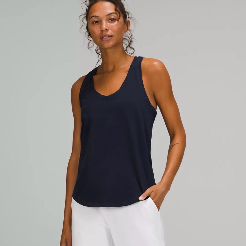 Lululemon Love Racerback Black Plus Sz 18 great condition no size tag plus